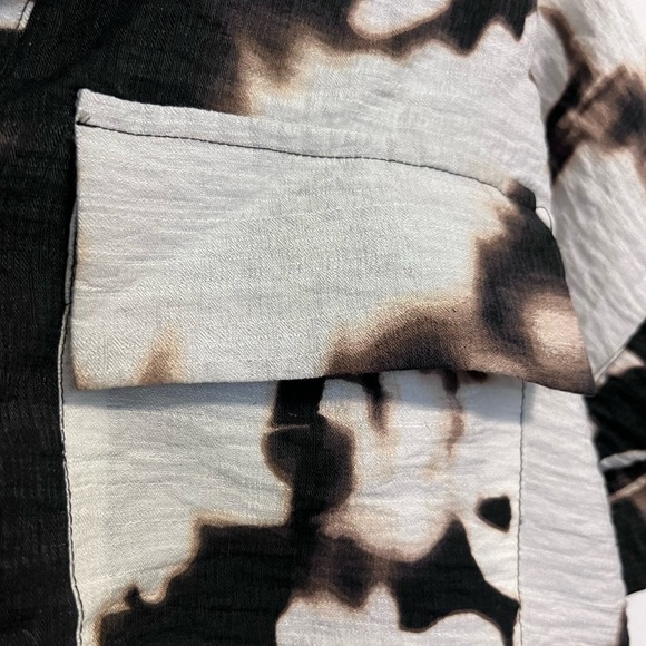 Simply Vera Vera Wang short sleeve shirt. Size S - Picture 5 of 5